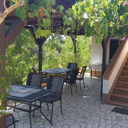 Eco Secluded Apartments Zabodarski Cunski Exterior photo
