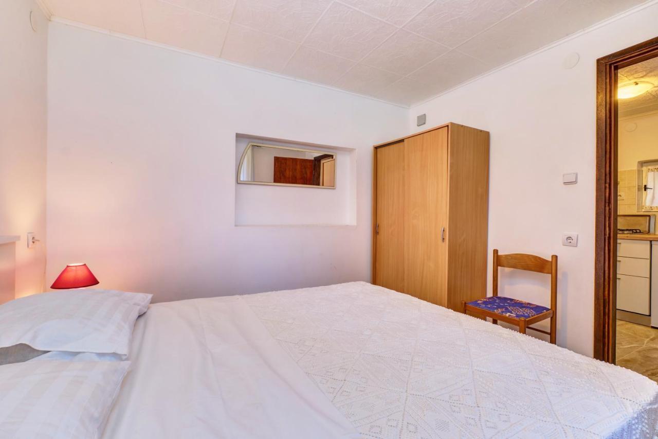 Eco Secluded Apartments Zabodarski Cunski Exterior photo
