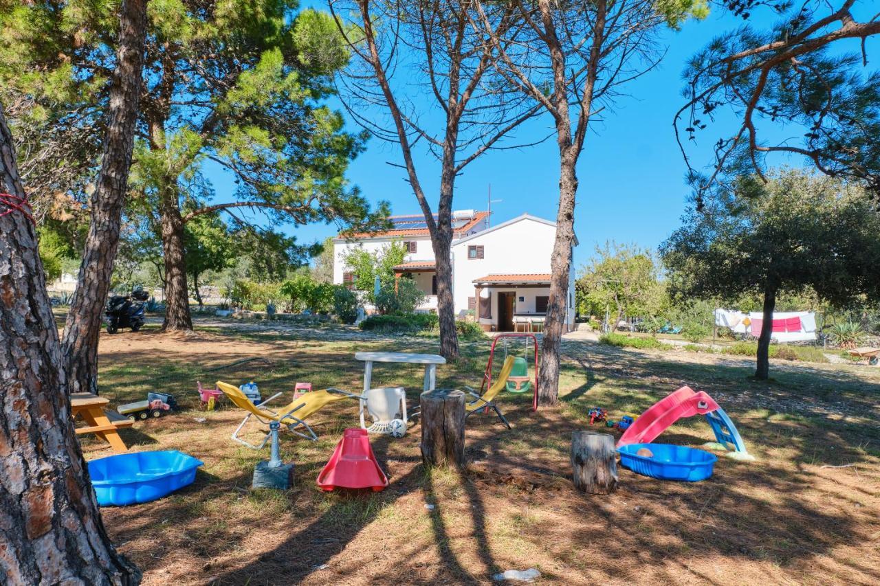 Eco Secluded Apartments Zabodarski Cunski Exterior photo